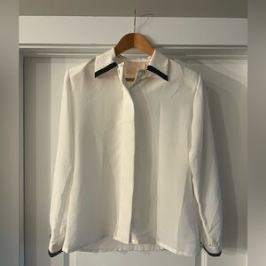 Women’s White blouse by Country Sophisticates by Pendleton. Size 6